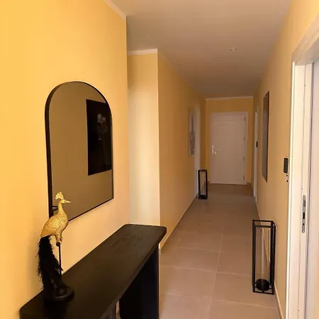 בית הארחה Amani Chic 4*