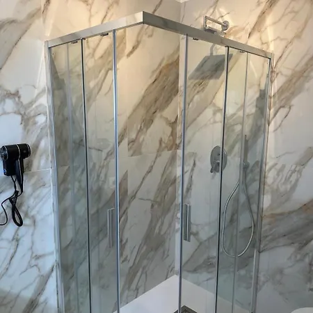 בית הארחה Amani Chic אולביה