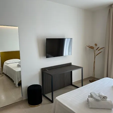 Amani Chic אולביה