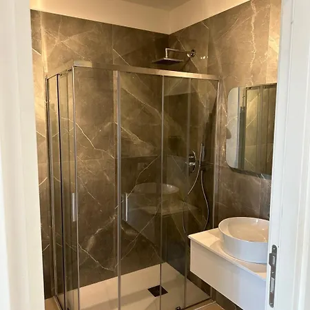 בית הארחה Amani Chic אולביה